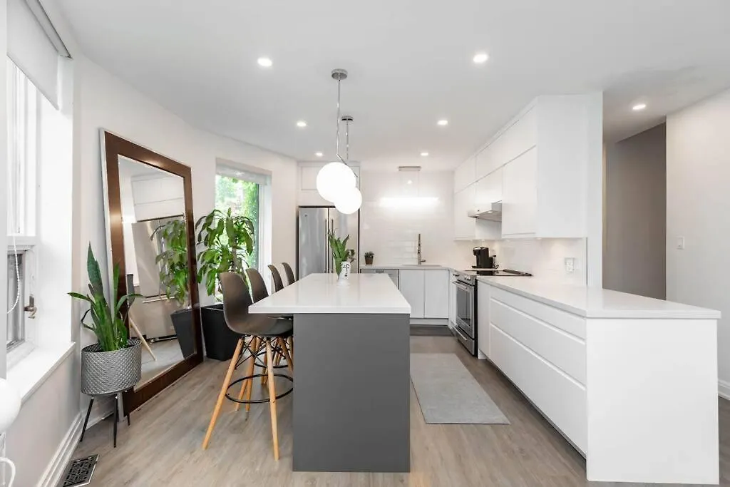 Holiday home Grand 3 Bedroom Toronto Victorian Entire Home